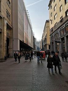 拉努埃大街,探寻历史与现代交融的巴黎风情